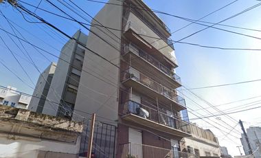 Departamento en venta - 2 Dormitorios 1 Baño - 52Mts2 - Lanús
