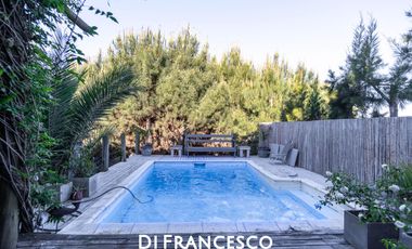 Venta - Casa de  3 ambientes en Pinamar - Barrio Náyades
