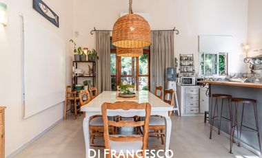 Venta - Casa de  3 ambientes en Pinamar - Barrio Náyades