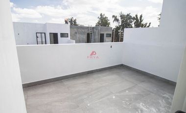 Casa en venta por Mariano Otero, Zapopan Jalisco.