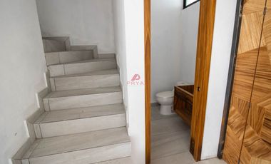 Casa en venta por Mariano Otero, Zapopan Jalisco.