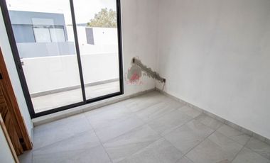 Casa en venta por Mariano Otero, Zapopan Jalisco.