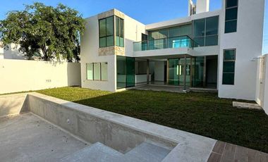 VENTA RESIDENCIA 4 HABITACION CON ALBERCA SAN DIEGO CUTZ CONKAL YUCATAN