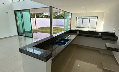 VENTA RESIDENCIA 4 HABITACION CON ALBERCA SAN DIEGO CUTZ CONKAL YUCATAN