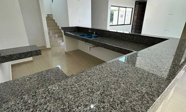 VENTA RESIDENCIA 4 HABITACION CON ALBERCA SAN DIEGO CUTZ CONKAL YUCATAN