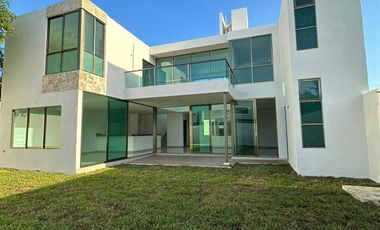 VENTA RESIDENCIA 4 HABITACION CON ALBERCA SAN DIEGO CUTZ CONKAL YUCATAN