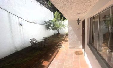 VENTA CASA EN CONDOMINIO EN LOMAS DE BEZARES