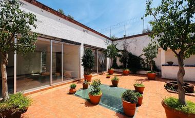 CASA EN VENTA EN JARDINES DEL PEDREGAL