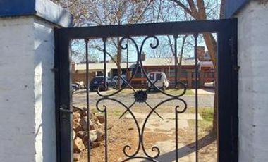 Ibarlucea Casa con Pileta