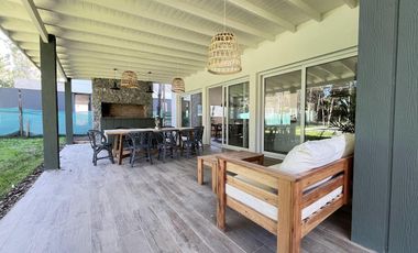 Casa en Venta - Barrio Marítimo IV Lote 37 - Costa Esmeralda - Playa - Dos plantas