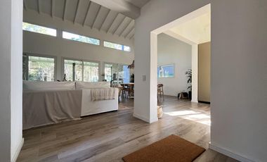 Casa en Venta - Barrio Marítimo IV Lote 37 - Costa Esmeralda - Playa - Dos plantas