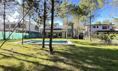 Casa en Venta - Barrio Marítimo IV Lote 37 - Costa Esmeralda - Playa - Dos plantas