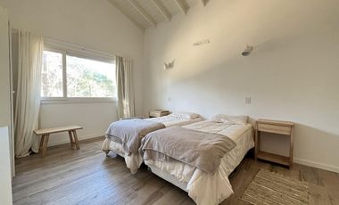 Casa en Venta - Barrio Marítimo IV Lote 37 - Costa Esmeralda - Playa - Dos plantas