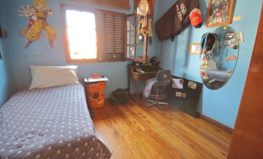 Morón 3918: casa lote propio de 7amb.   2 patios   terraza