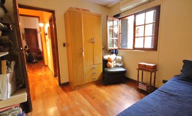 Morón 3918: casa lote propio de 7amb.   2 patios   terraza