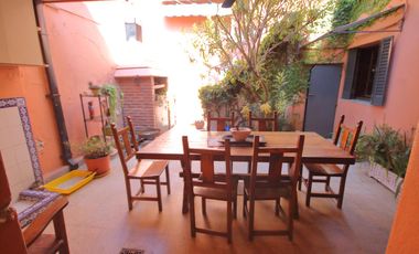 Morón 3918: casa lote propio de 7amb.   2 patios   terraza