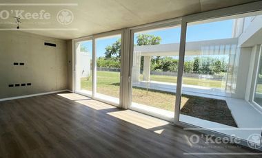 Casa en venta 4 ambientes  Greenville Polo Hudson