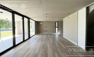 Casa en venta de 4 ambientes  Greenville Polo