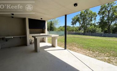 Casa en venta de 4 ambientes  Greenville Polo