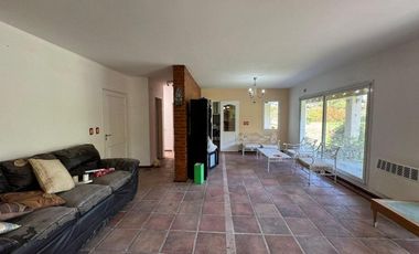 Casa en alquiler - 3 Dormitorios 2 Baños - 2000Mts2 - Haras Del Sur I