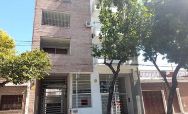 Venta - Cochera - España y Hospitales