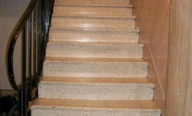 Alquiler de oficina de 50 m2 en Montserrat