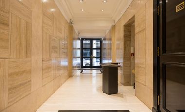 Alquiler de oficina de 50 m2 en Montserrat