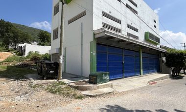 EDIFICIO CON ESPACIOS PARA OFICINAS EN RENTA