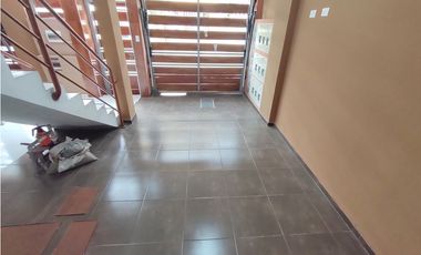SAN JUAN DE MIRAFLORES - VENTA DEPARTAMENTO + COCHERA - ÁREA 60m2