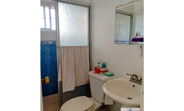 Alquilo preciosa casa amueblada en San Carlitos, con opcion a compra!
