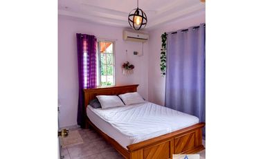 Alquilo preciosa casa amueblada en San Carlitos, con opcion a compra!