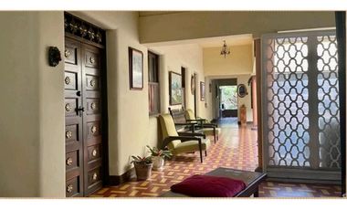 VENTA DE CASA LOTE BARRIO LAURELES MEDELLIN CERCA IG SANTA TERESITA