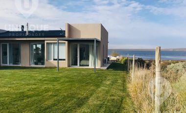 Casa en  La Peninsula