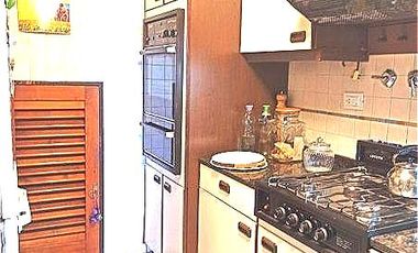 CHALET 4 AMBIENTES CON PARQUE Y QUINCHO - VILLA SARMIENTO