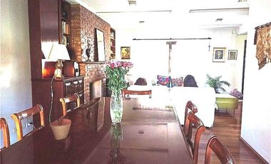 CHALET 4 AMBIENTES CON PARQUE Y QUINCHO - VILLA SARMIENTO