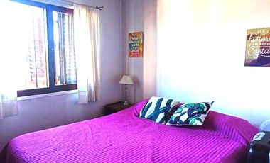 CHALET 4 AMBIENTES CON PARQUE Y QUINCHO - VILLA SARMIENTO