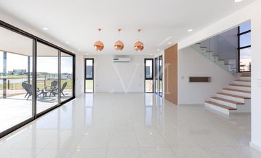 Venta casa 4 ambientes en Sebastian Gaboto con vista a la laguna - Hudson