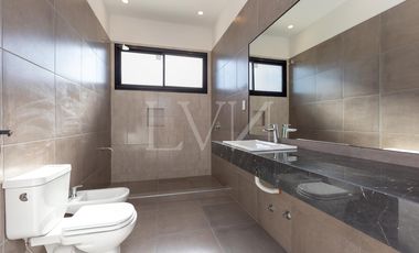 Venta casa 4 ambientes en Sebastian Gaboto con vista a la laguna - Hudson