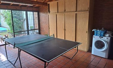 Casa de dos plantas con jardin en Martinez