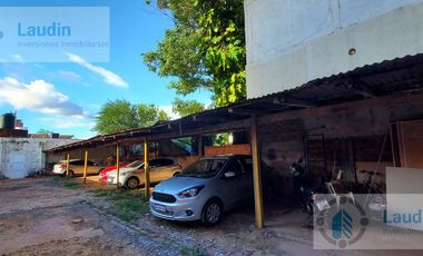Se vende propiedad céntrica con Locales y departamentos - Posadas