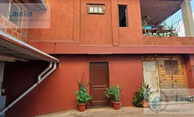 Se vende propiedad céntrica con Locales y departamentos - Posadas