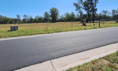 Terreno en venta en el Barrio Santa Sofía, Pilar del Este