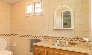 Venta casa 4 dormitorios Roldán