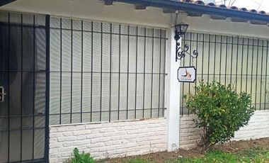 Casa 5 ambientes. | Martin Rodriguez al 3700