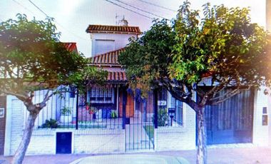 Casa 5 ambientes. | Martin Rodriguez al 3700