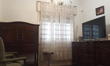 Casa 5 ambientes. | Martin Rodriguez al 3700