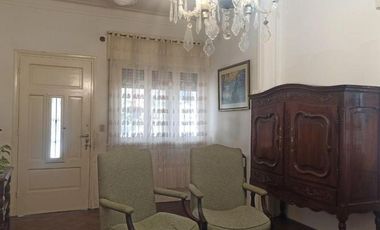 Casa 5 ambientes. | Martin Rodriguez al 3700