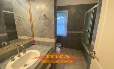 Casa en venta, 5 amb c/ Dep, Barrio Pinamar Chico
