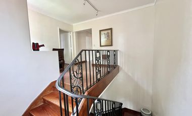 Importante Residencia en el corazón de Olivos Golf.