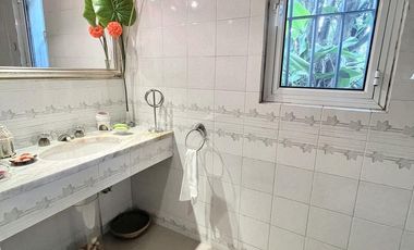 Importante Residencia en el corazón de Olivos Golf.